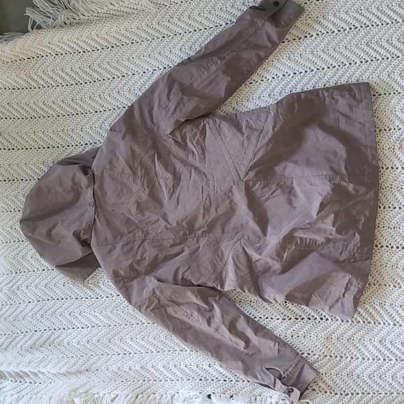 Coldwater Creek green / gray / brown coat. Removable hood and liner. Medium. - Picture 4 of 10